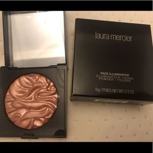 Laura Mercier Face Illuminator Highlighting Powder